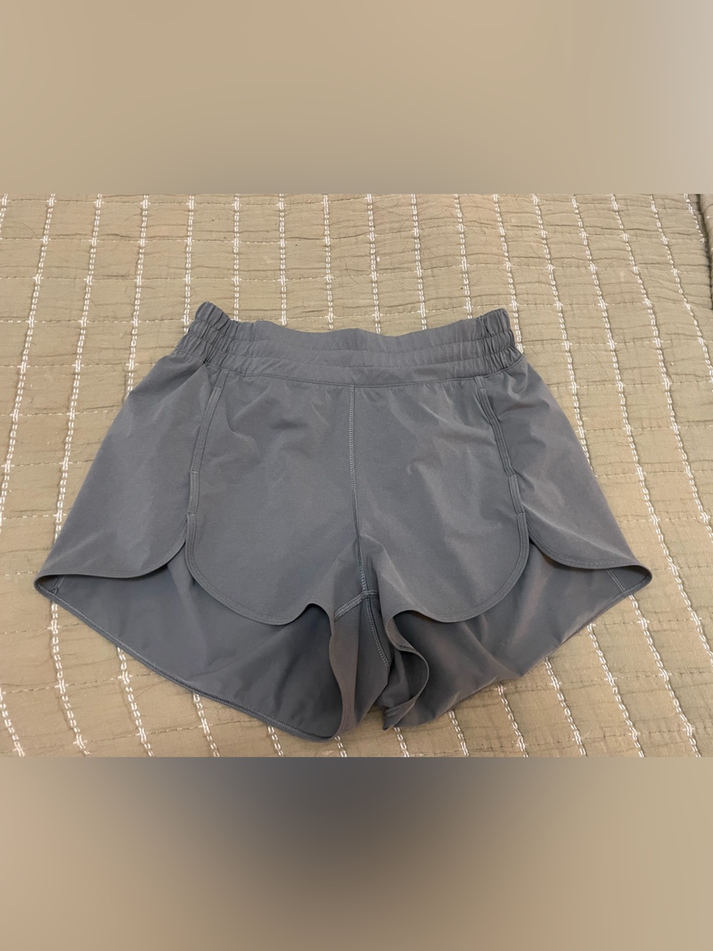 Women’s Lululemon Shorts in Sage Green